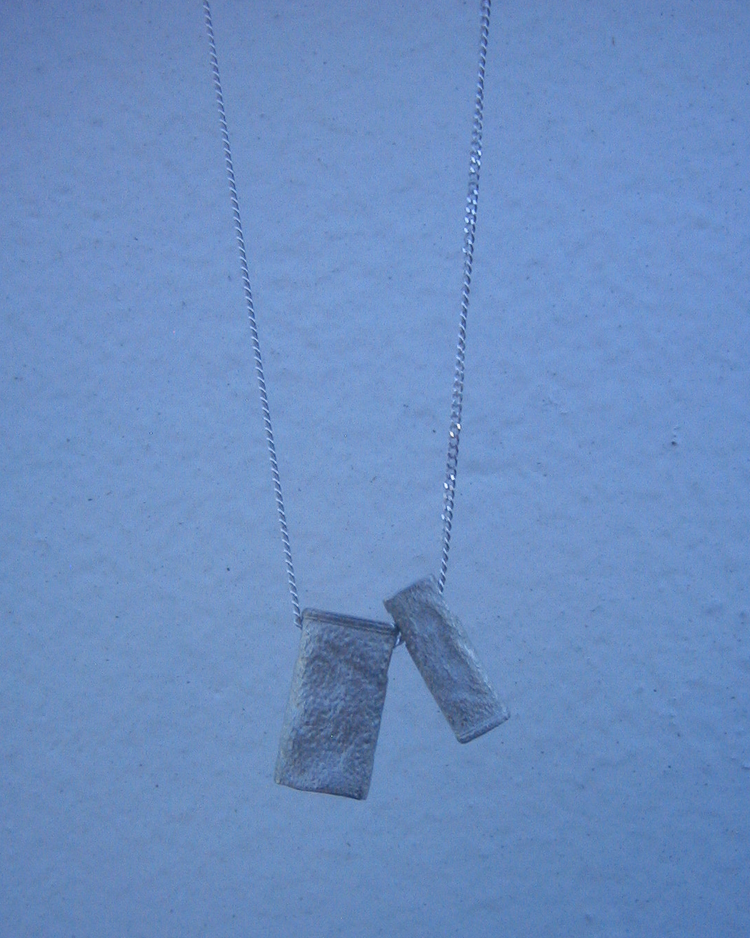 shell necklace